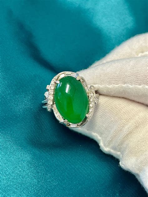 GIA Certified Imperial Jadeite Jade Type A Ring In Vintage Platinum Setting For Sale at 1stDibs ...