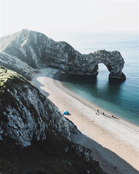 22 Best Places to Visit in England That Travel Bloggers Love - Hostelworld
