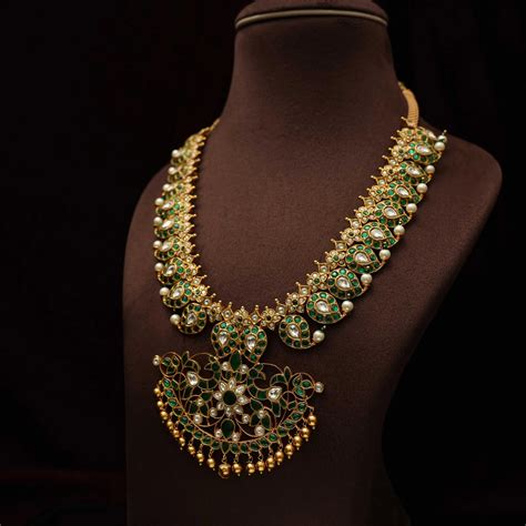 Hritika Traditional Mango Necklace - Green & White