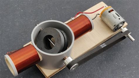 Rezultat imagine pentru Dynamo Generator Project