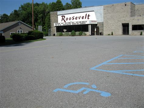 Eccentric Roadside: Hyde Park, New York: Everything's coming up Roosevelt