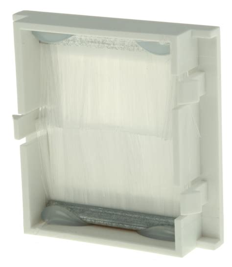 S1425 Deta | Deta White 1 Gang Cable Brush Flex Outlet Euromodule ...