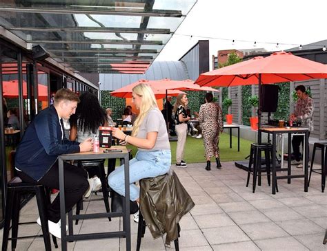 Mingle & Mastermind: Escape Live Networking Series, Escape Live ...