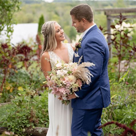 Preferred Event & Wedding Vendors | 6th & River + Fox Hill Farm