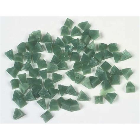 Raytech Plastic Media, Pyramid, Green, 1/4" 41-119 | Zoro