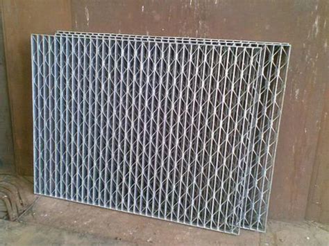 Honeycomb Grating - GI Honeycomb Grating Manufacturer from Pune