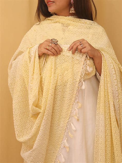 Stunning Yellow Chikankari Georgette Dupatta: Exquisite Embroidery
