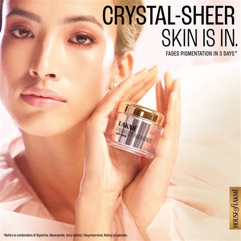 Lakmē Absolute Perfect Radiance Skin Brightening Light Creme 50 g