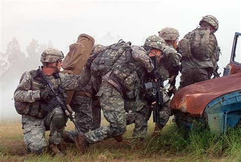 Live Fire: 2BCT Paratroopers train for combat with platoon live fire ...