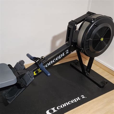 Concept2 RowErg - Indoor rower with floor mat, Sports Equipment ...