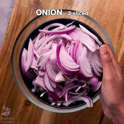 ಈರುಳ್ಳಿ ಸಮೋಸಾ ರೆಸಿಪಿ | onion samosa in kannada | ಇರಾನಿ ಸಮೋಸಾ