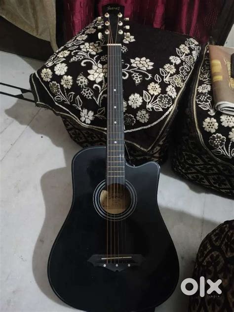 Black guitar - Musical Instruments - 1806294842