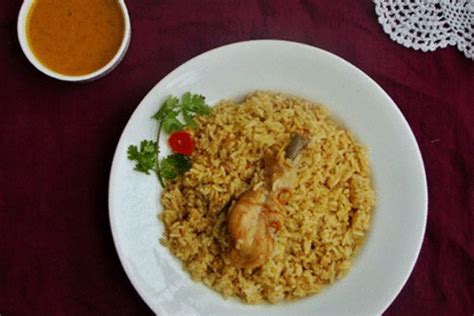 Hyderabadi Chicken Tahari Recipe: How to Make Hyderabadi Chicken Tahari ...