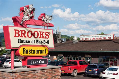 Brooks' House of BBQ | Oneonta, NY 13820