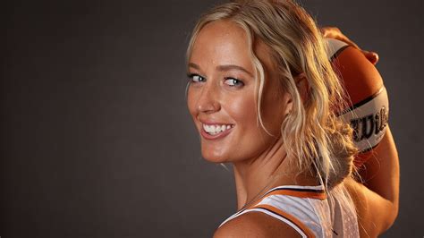 Sophie Cunningham wants WNBA title with Fever, to help Caitlin Clark