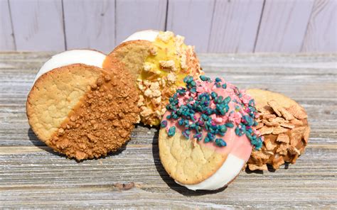 Simons Says Dip This