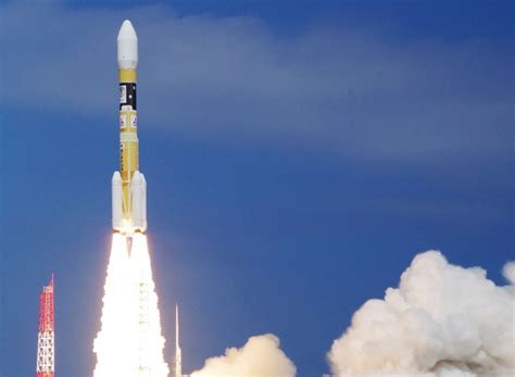 50-Km Long Cave That Could House Astronauts Discovered On Moon's Surface