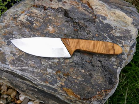 Beautiful Custom Wooden Knife Handle Build – Medway Makers