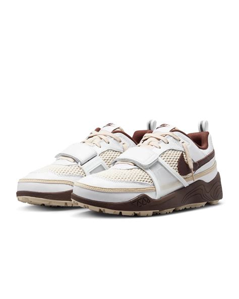 Nike Zoom Field Jaxx X Travis Scott 'Light Chocolate