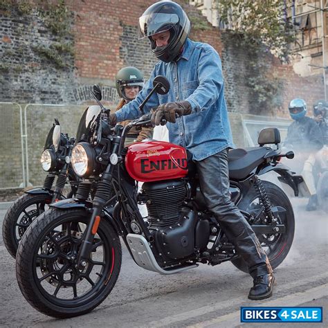 Royal Enfield Hunter 350 Metro price, specs, mileage, colours, photos ...