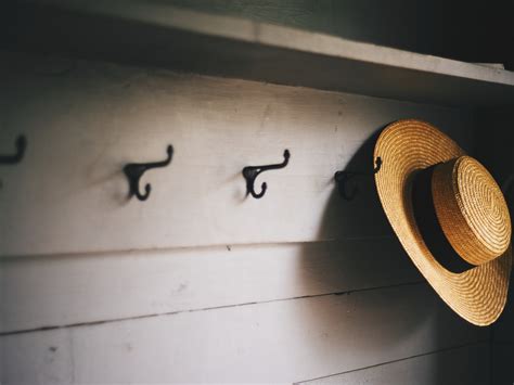 Download wallpaper background, hat, hanger, section miscellanea in ...