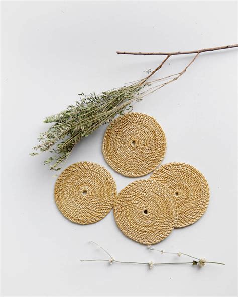 Grass Coasters & Placemats Set | Table Mats and Coasters at Kolus Home