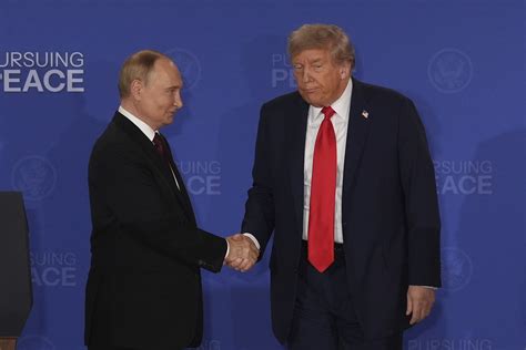 Alaska Meeting: Donald Trump Leaves Vladimir Putin Summit Without a ...