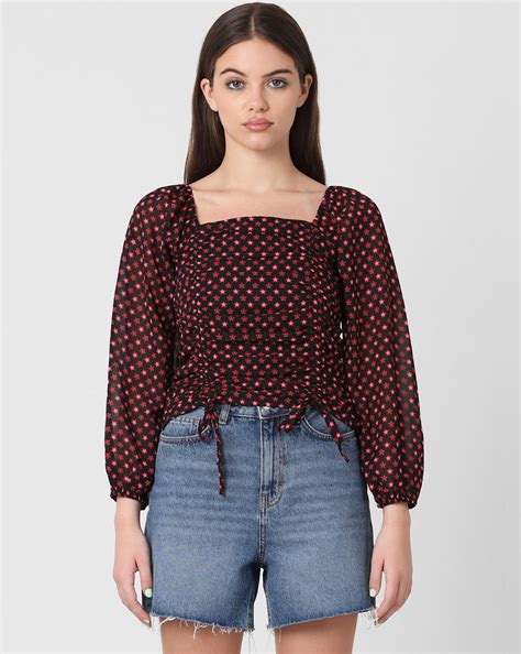 Black Star Print Puff Sleeves Top