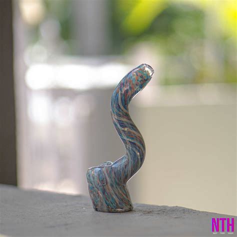Onlybongs Crystal Smoking Pipe – Glass Smoking Accessory – Not that high
