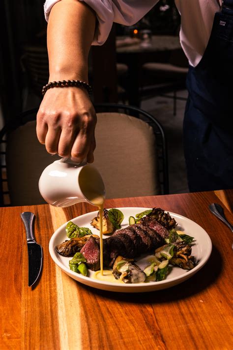 Mr. T Los Angeles Review | Sycamore District Restaurants