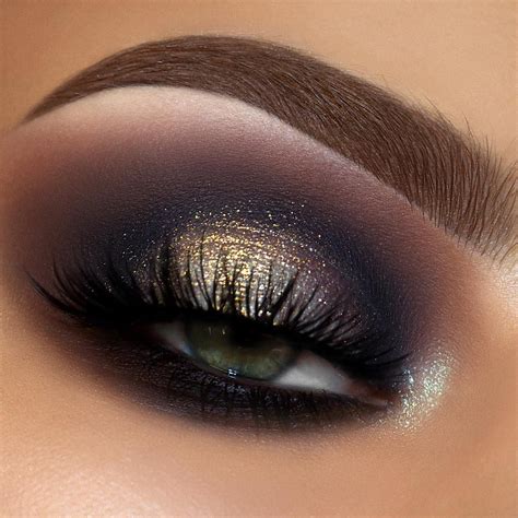Pin by L O L A on EYE MAKEUP | Eyeshadow makeup, Black eye makeup ...