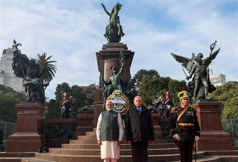Prime Minister pays homage to General José de San Martín in Buenos Aires