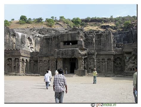 go2india.in : Ellora caves in Maharashtra