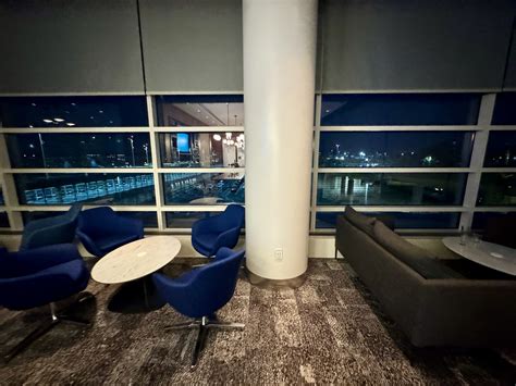 Ieri ha inaugurato una nuova Centurion Lounge, e io passavo di lì per ...