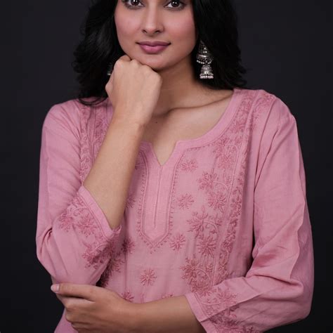 Zoya Women's Lucknowi Handcrafted Muslin Chikankari Kurti - HONC013382