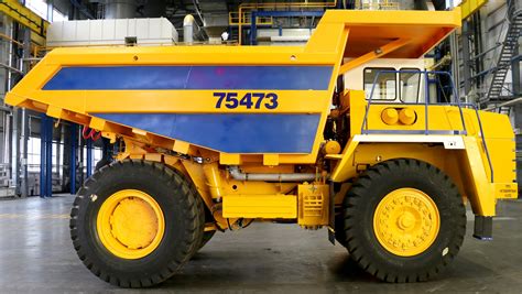 БелАЗ-7540, карьерный самосвал