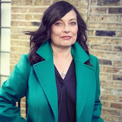 BANKING ON IT : Boden, Anne: Amazon.in: Books