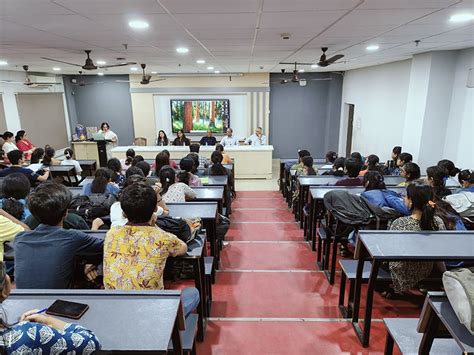 TARA DEVI HARAKH CHAND KANKARIA JAIN COLLEGE
