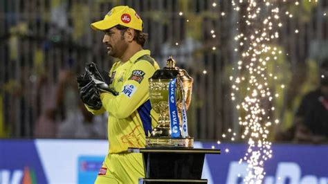 'Can't Wait For New Season': Fans Can't Keep Calm As MS Dhoni Hints At ...