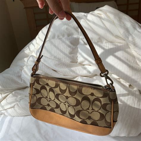 Coach y2k classic print shoulder back 2000s vibes | Vintage coach bags ...