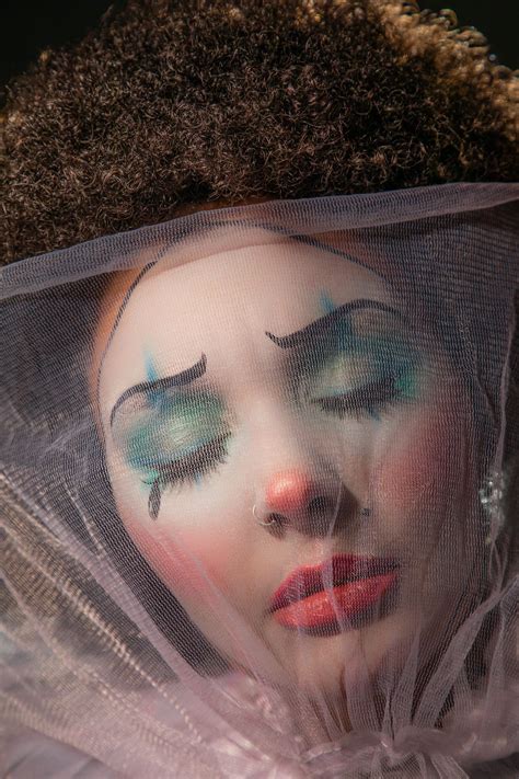 Pierrot sad clown tear drop makeup – Artofit