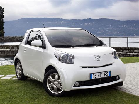 Toyota iq фото
