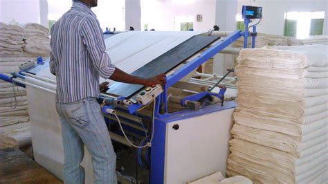 How to Use Cloth Folding Machine 的图像结果