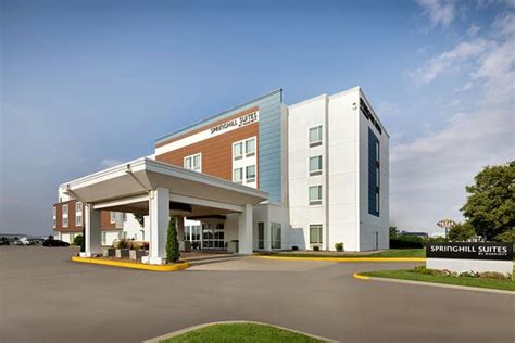 SPRINGHILL SUITES BY MARRIOTT WICHITA AIRPORT - Hotel Reviews, Photos ...