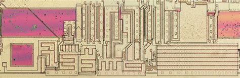 How the 8086 processor handles power and clock internally