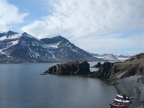 Longyearbyen Photos - Featured Images of Longyearbyen, Spitsbergen ...
