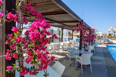 ATRIUM ZENON HOTEL APARTMENTS (Larnaca) - Apartment Reviews & Photos ...