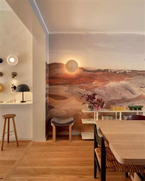 Assembly Line Diary 的图像结果