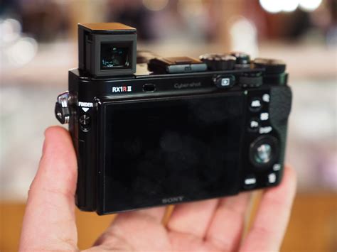 Sony Cyber-shot RX1R II Vs RX1 Vs RX1R Comparison | ePHOTOzine