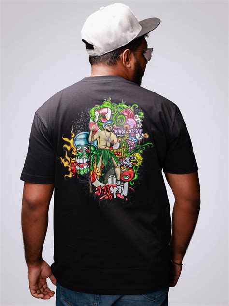 Box fit /Loose fit Black T-shirt – folin